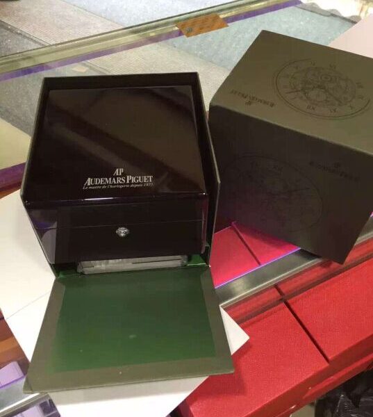 ap-Watch-Boxes
