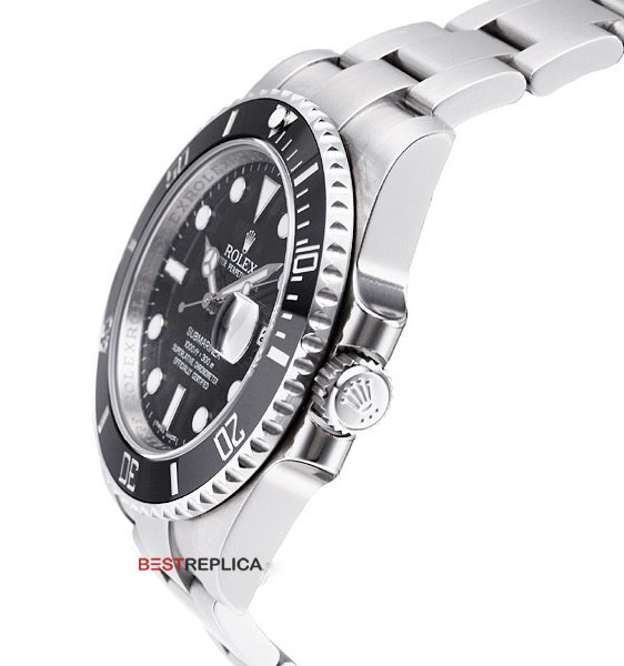 Rolex-Submariner-Black-SS-Date-side